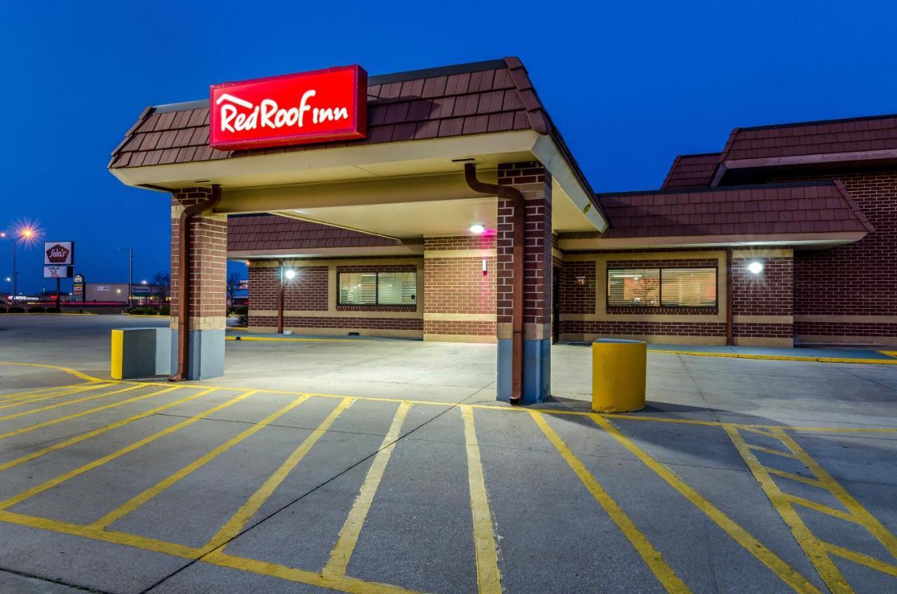 Red Roof Inn & Conference Center Wichita Airport Exterior photo